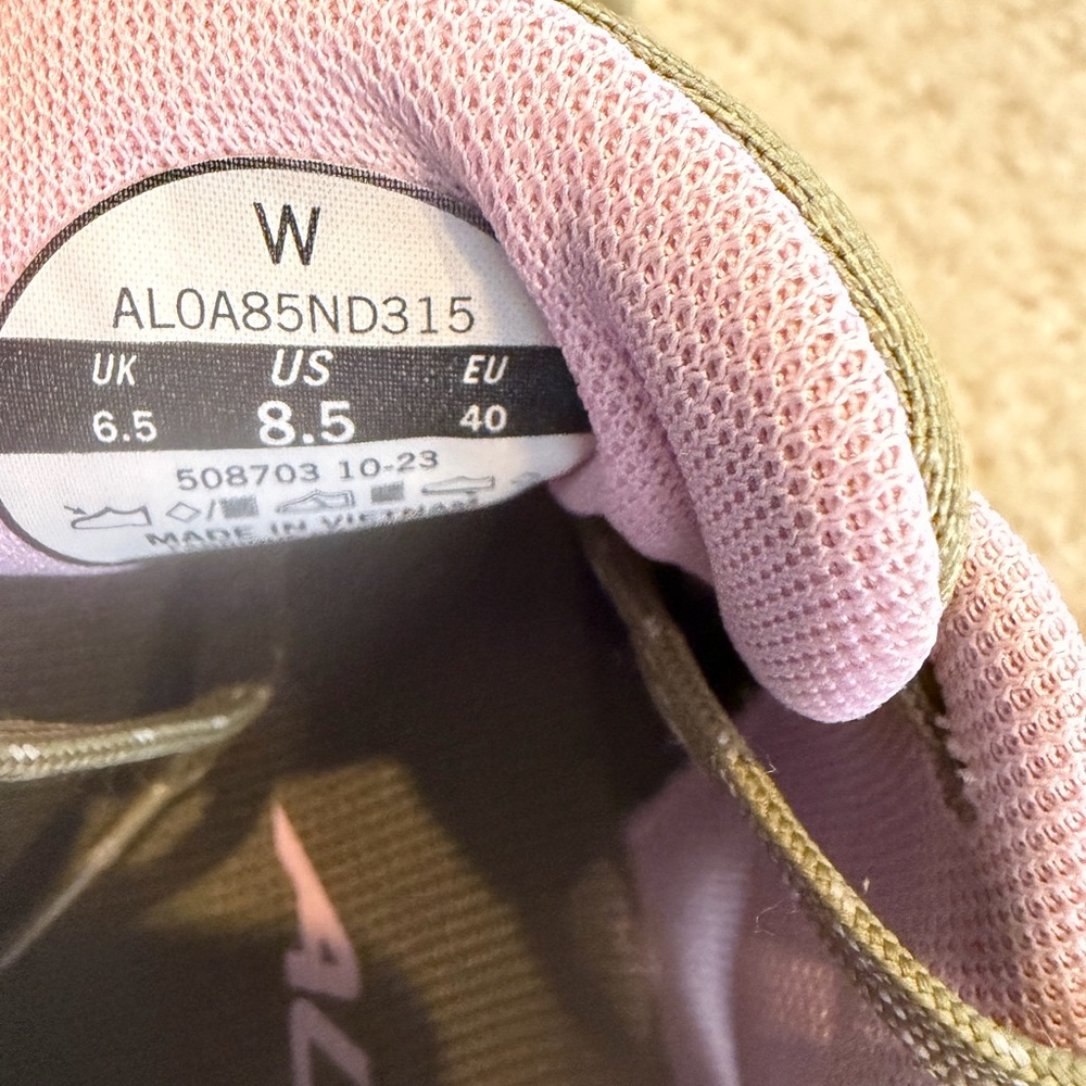 Women’s Altra Lone Peak 8 - Picture 5 of 6